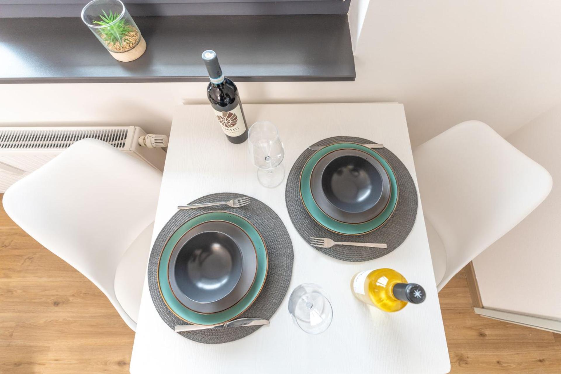 Modernes Apartment Mit Privatem Stellplatz Wenige Minuten Von Der Innenstadt & Mosel Koblenz  Eksteriør billede