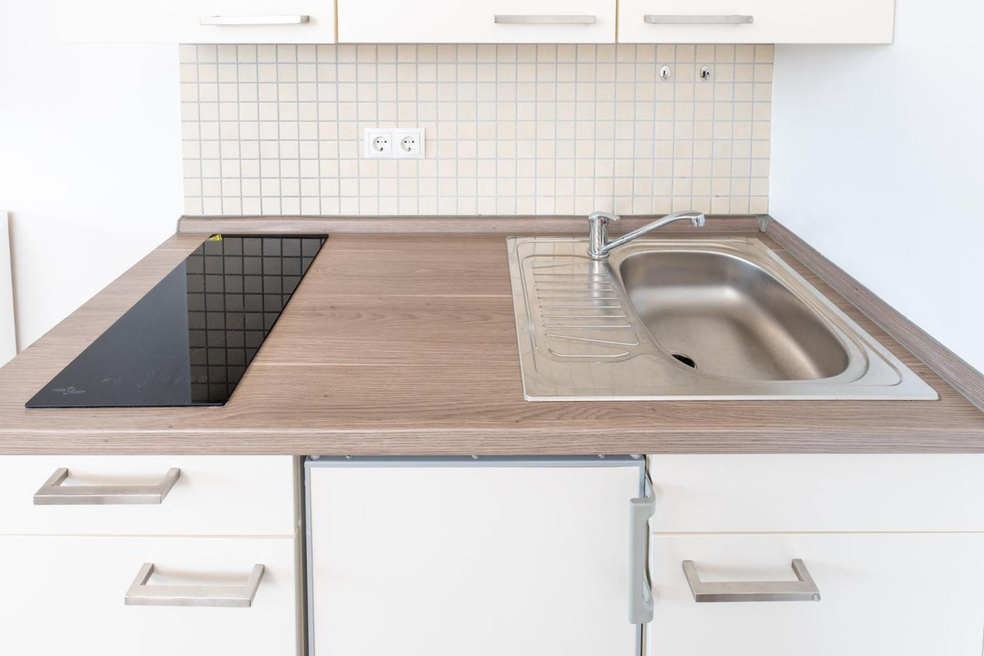 Modernes Apartment Mit Privatem Stellplatz Wenige Minuten Von Der Innenstadt & Mosel Koblenz  Eksteriør billede