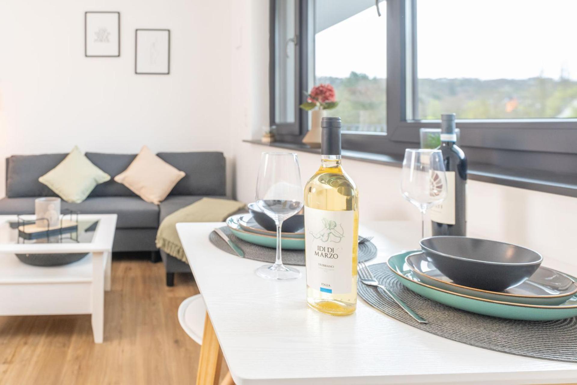 Modernes Apartment Mit Privatem Stellplatz Wenige Minuten Von Der Innenstadt & Mosel Koblenz  Eksteriør billede